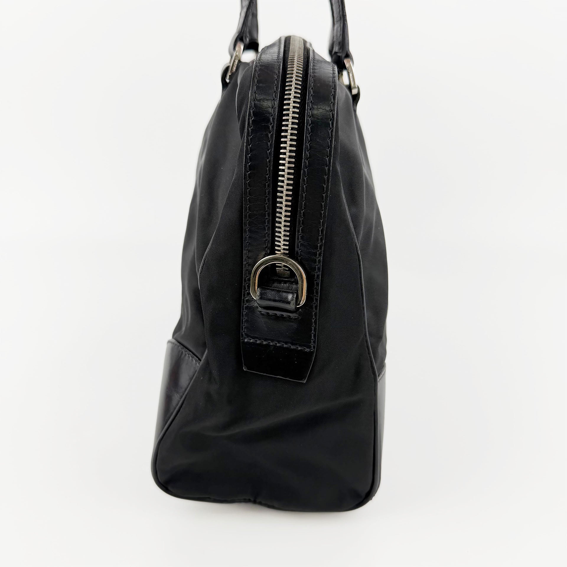 PRADA プラダ ショルダーバッグ ブラック ナイロン レザー ヴィンテージ レディース 【中古】