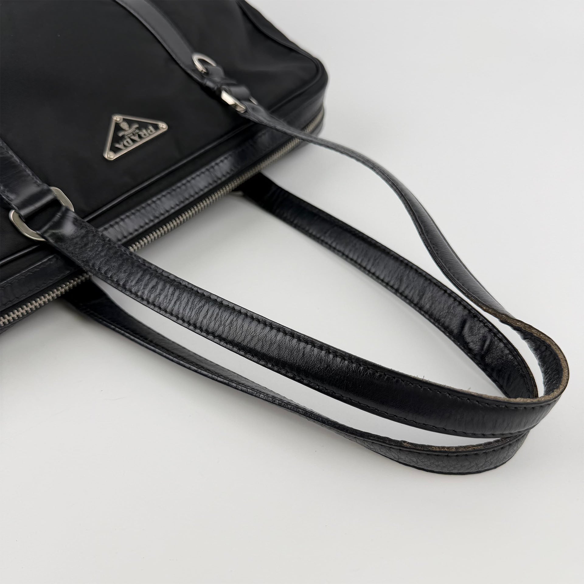 PRADA プラダ ショルダーバッグ ブラック ナイロン レザー ヴィンテージ レディース 【中古】