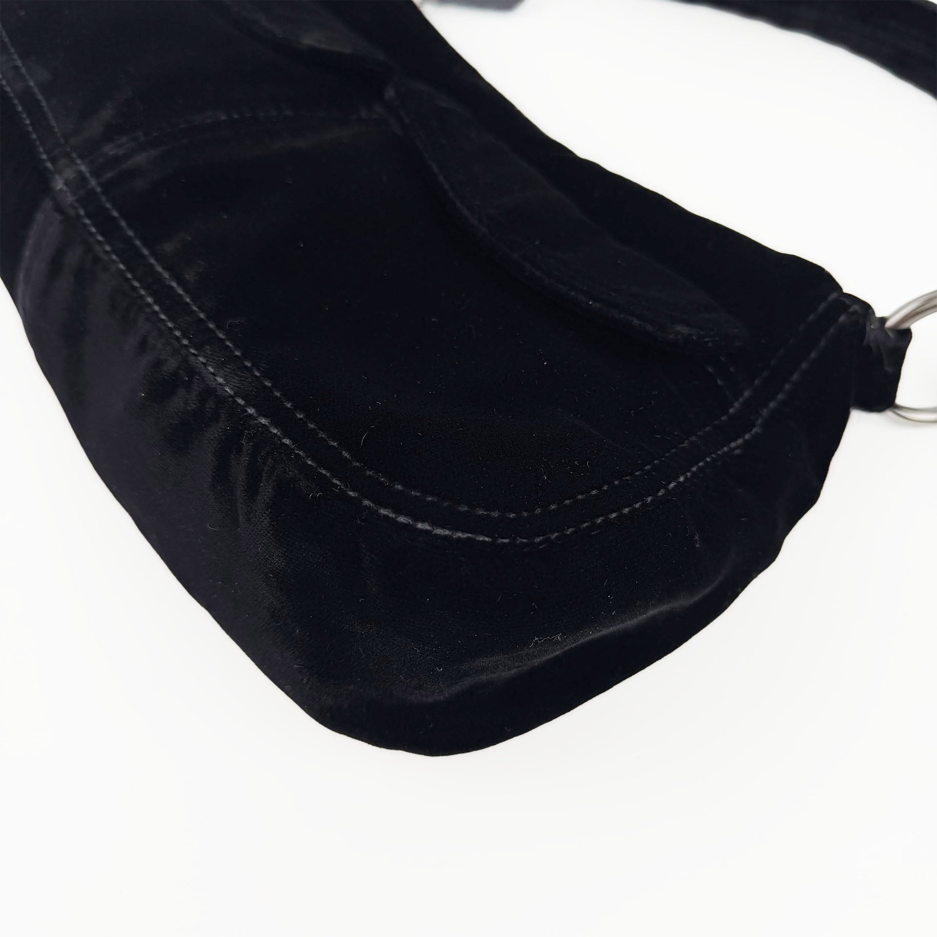 PRADA プラダ ショルダーバッグ ブラック ベルベット ヴィンテージ レディース 【中古】