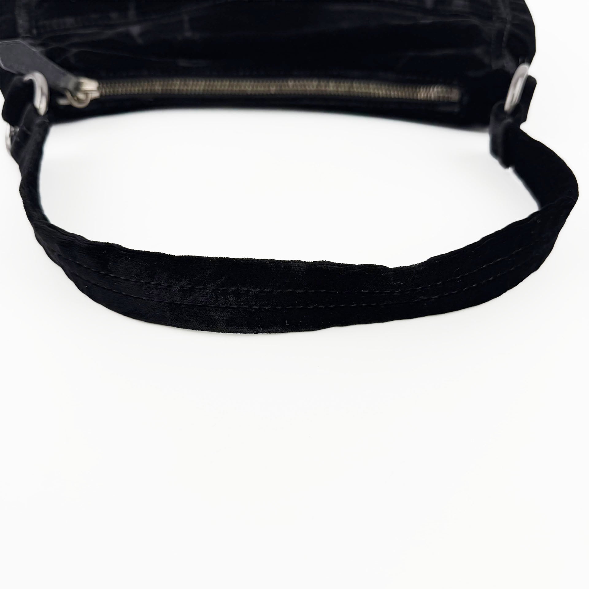 PRADA プラダ ショルダーバッグ ブラック ベルベット ヴィンテージ レディース 【中古】