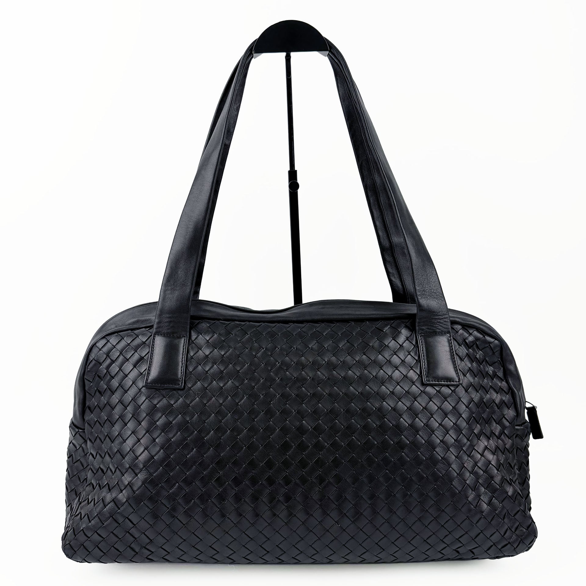 Bottega Veneta ブラックバック Men's Small Intrecciato Zipped Tote in Black | Bottega Veneta CA