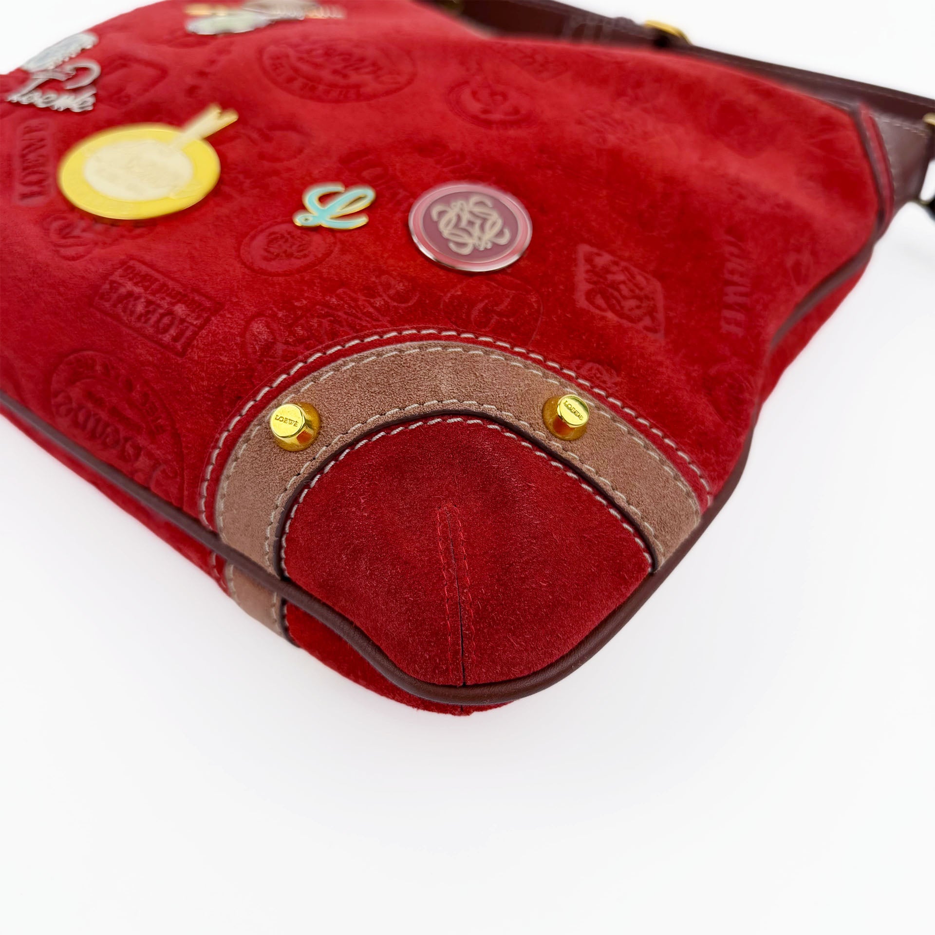 LOEWE ロエベ アナグラム 160周年記念限定 ショルダーバッグ レッド スエード ヴィンテージ レディース 【中古】