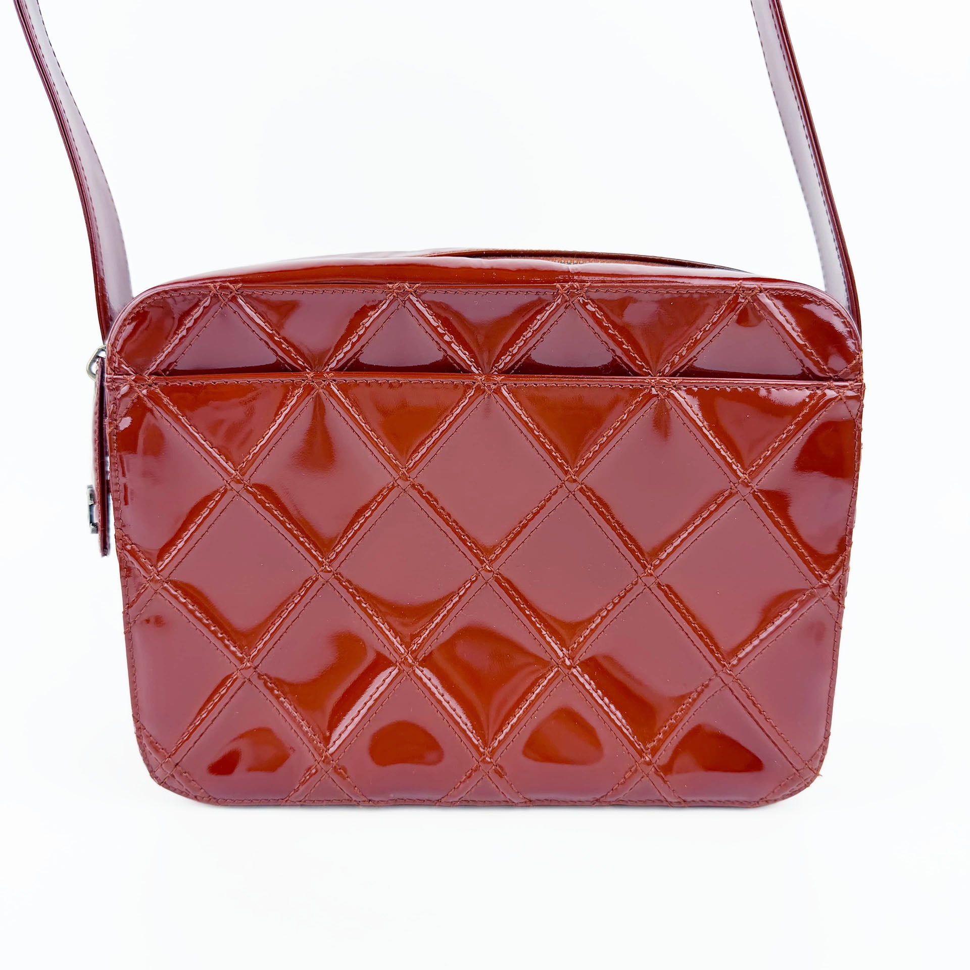 CHANEL シャネル ココマーク マトラッセ ワンショルダー ショルダーバッグ レッド エナメル 6番台 ヴィンテージ レディース 【中古】