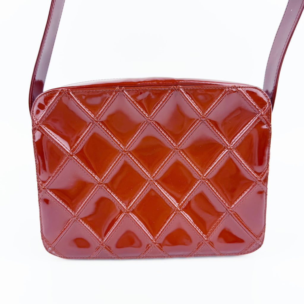 CHANEL シャネル ココマーク マトラッセ ワンショルダー ショルダーバッグ レッド エナメル 6番台 ヴィンテージ レディース 【中古】