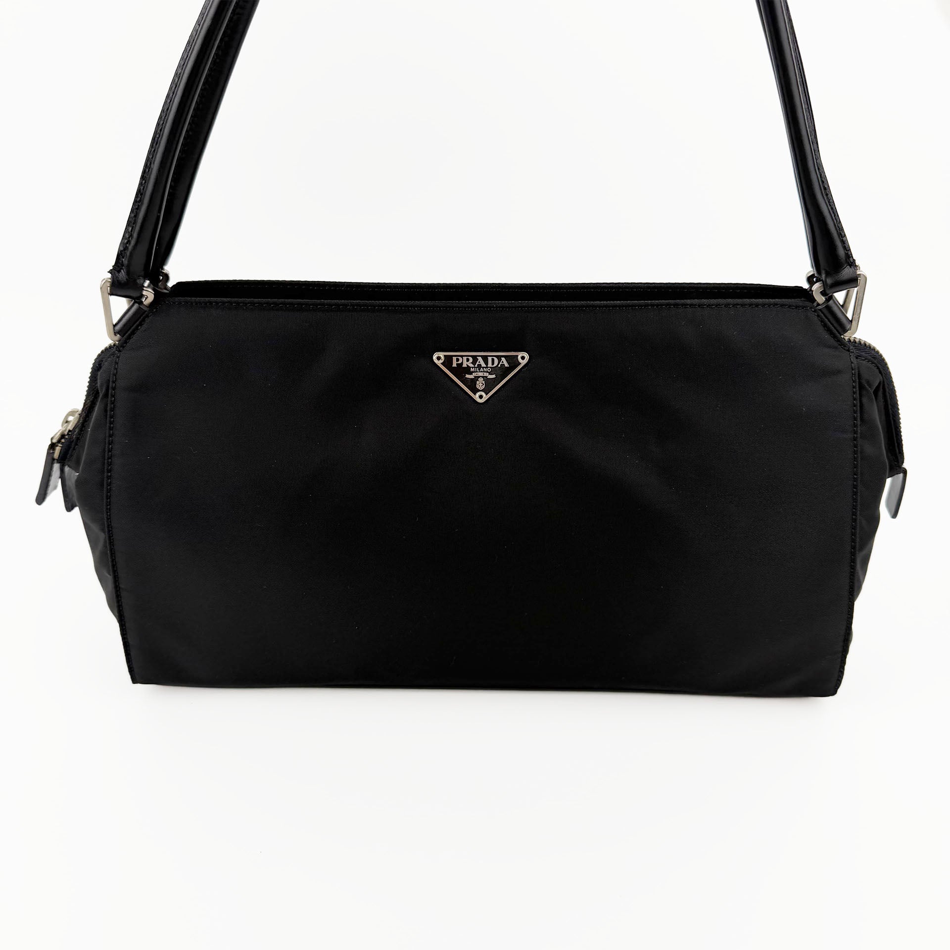 PRADA プラダ ショルダーバッグ ブラック ナイロン ヴィンテージ レディース 【中古】