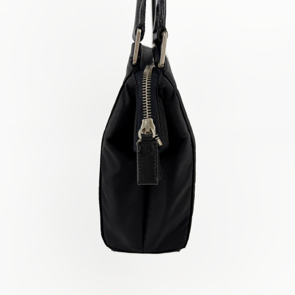 PRADA プラダ ショルダーバッグ ブラック ナイロン ヴィンテージ レディース 【中古】