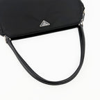 PRADA プラダ ショルダーバッグ ブラック ナイロン ヴィンテージ レディース 【中古】