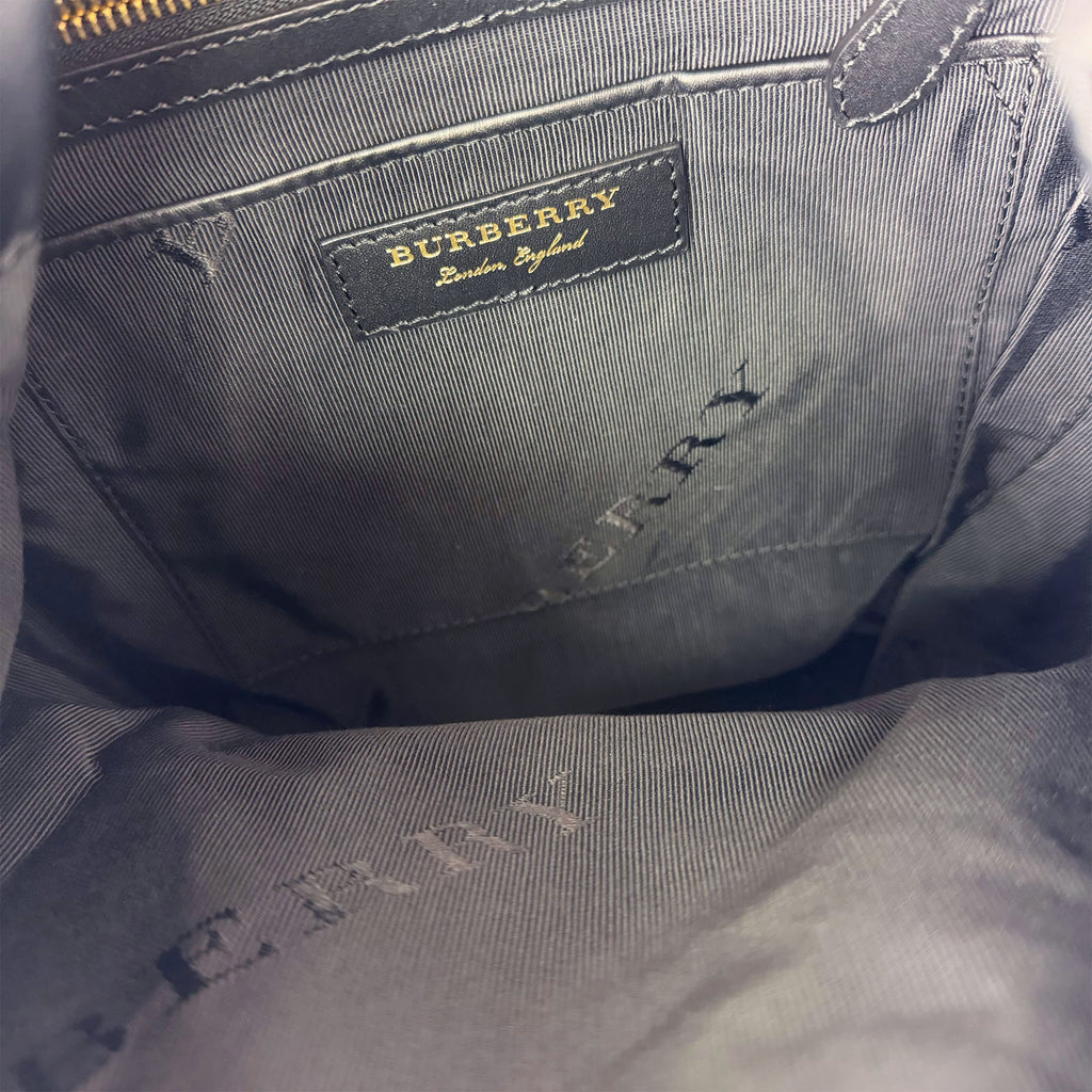 BURBERRY バーバリー Rucksack ラックサック クマ ベア キーチャーム バックパック リュックサック ブラック ナイロン レザー ヴィンテージ レディース 【中古】