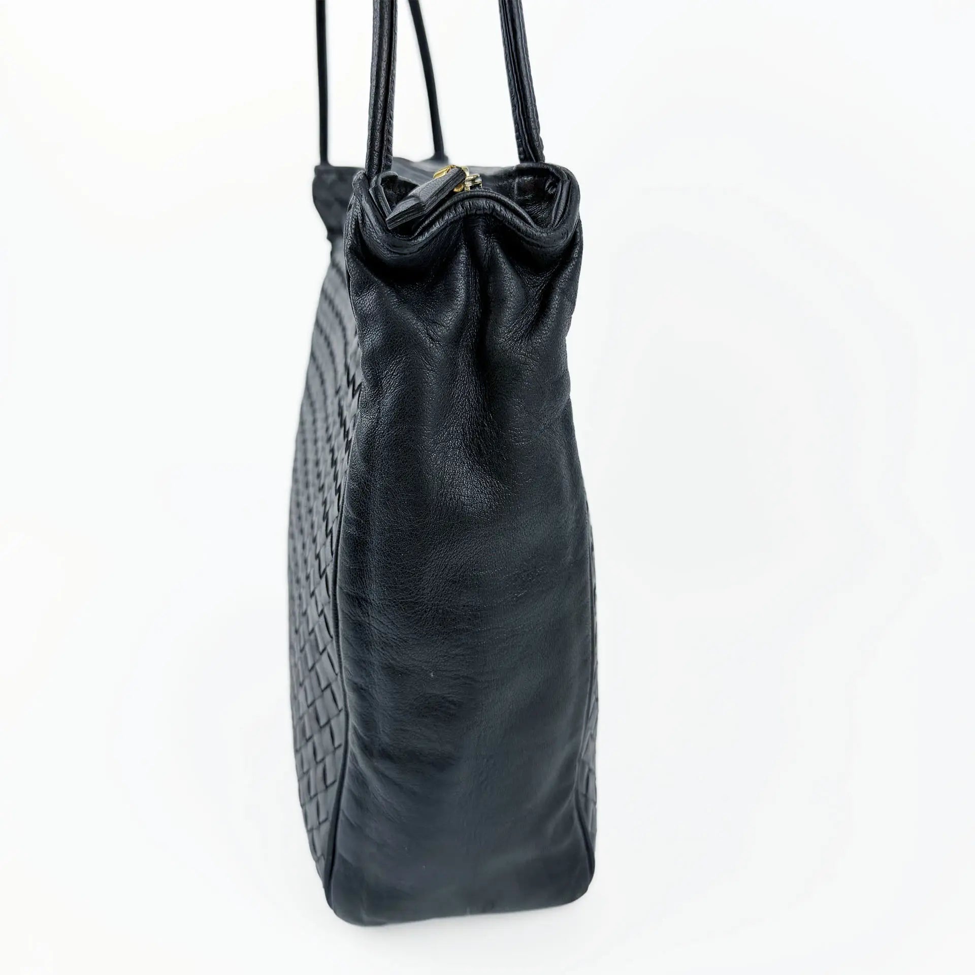 Bottega Veneta ボッテガ・ヴェネタ イントレチャート ショルダーバッグ ホーボーバッグ ブラック レザー ヴィンテージ レディース 【中古】