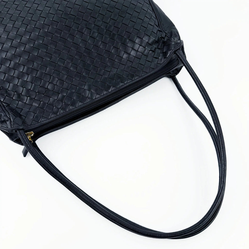 Bottega Veneta ボッテガ・ヴェネタ イントレチャート ショルダーバッグ ホーボーバッグ ブラック レザー ヴィンテージ レディース 【中古】